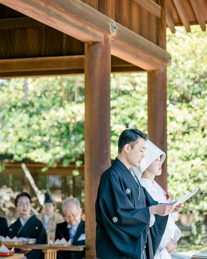 ユーモアウェディング｜家族と神社婚